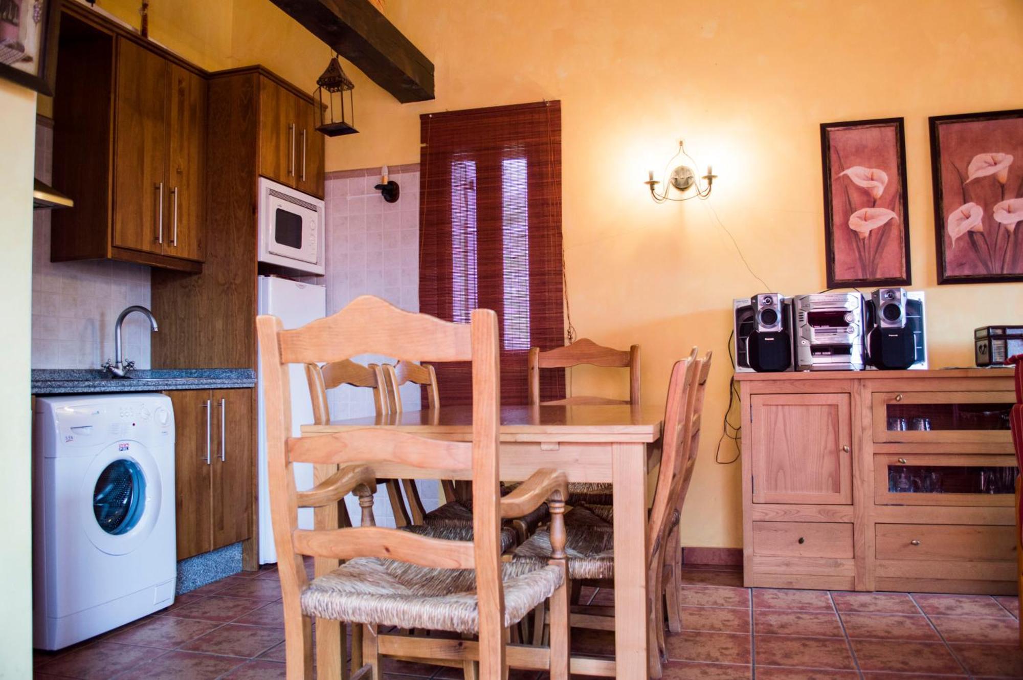 Apartamentos Rurales Alvado Тамахон Экстерьер фото