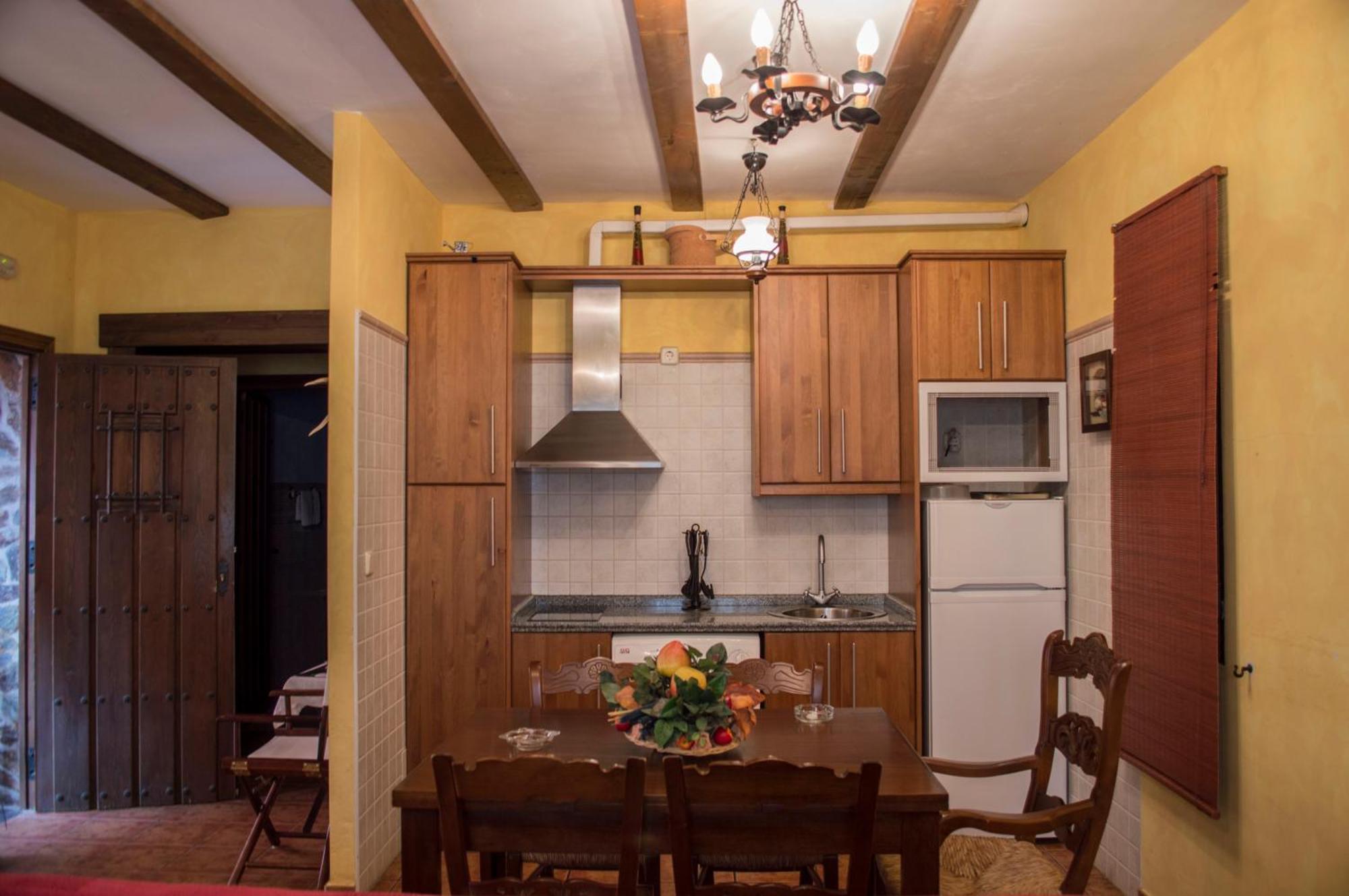 Apartamentos Rurales Alvado Тамахон Экстерьер фото