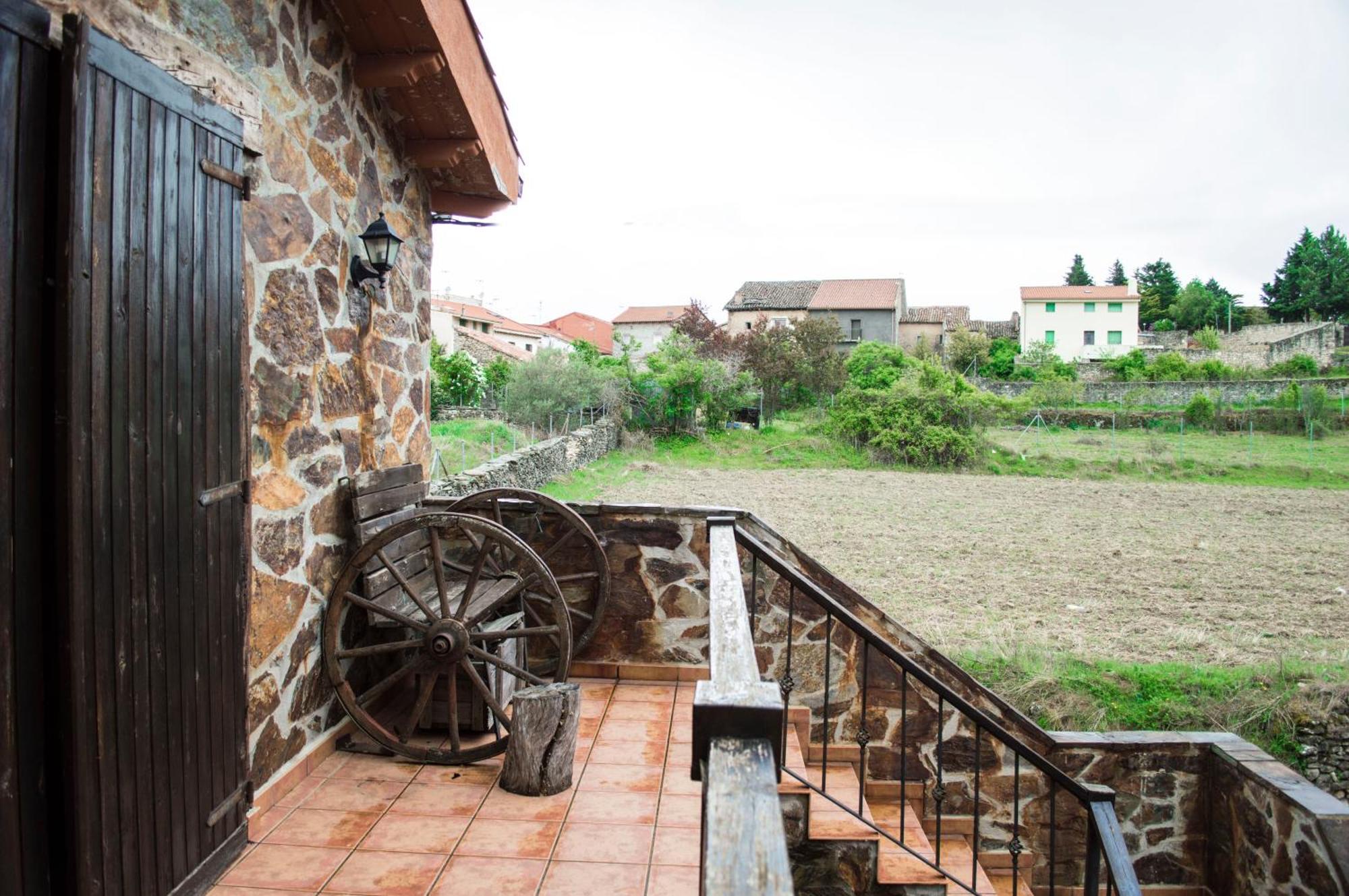 Apartamentos Rurales Alvado Тамахон Экстерьер фото