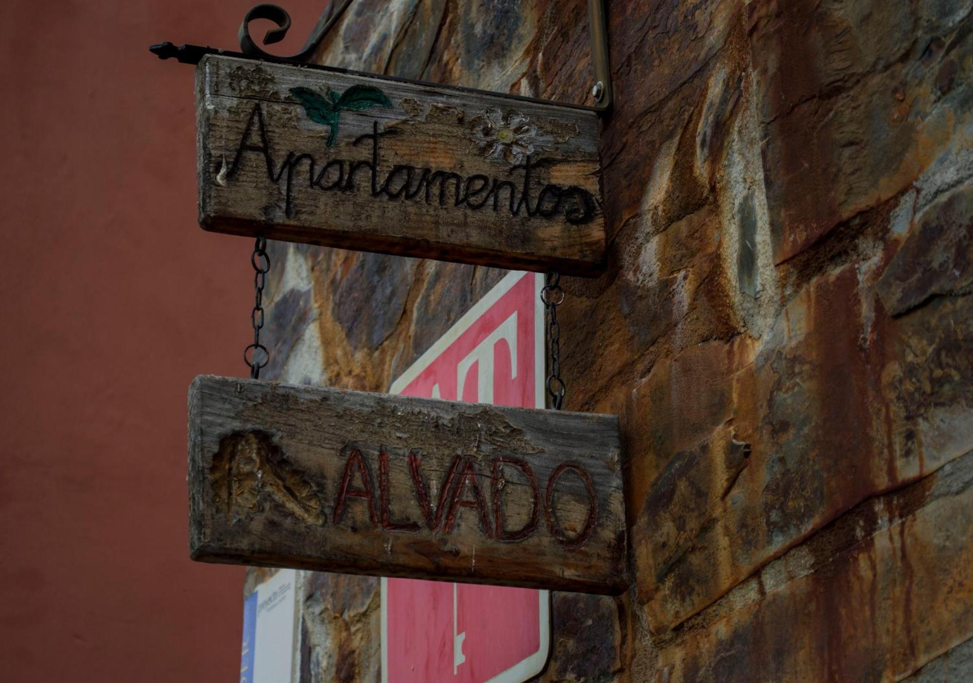 Apartamentos Rurales Alvado Тамахон Экстерьер фото